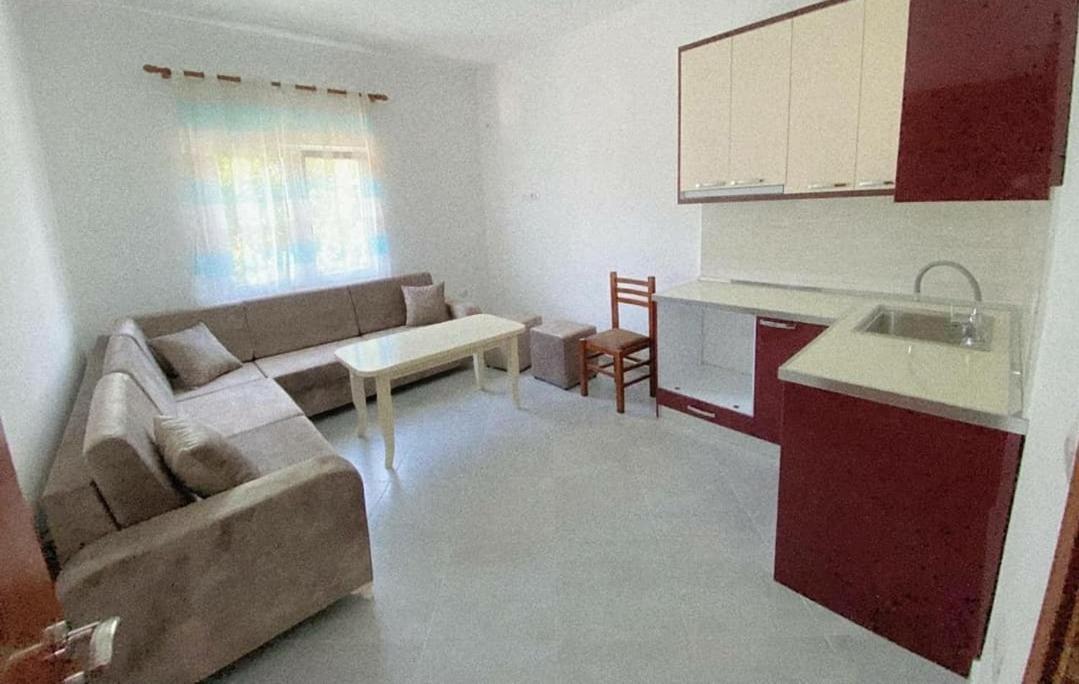 Bar-Restaurant-Hotel-Familja Klos Εξωτερικό φωτογραφία