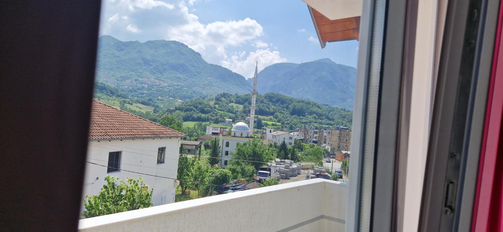 Bar-Restaurant-Hotel-Familja Klos Εξωτερικό φωτογραφία